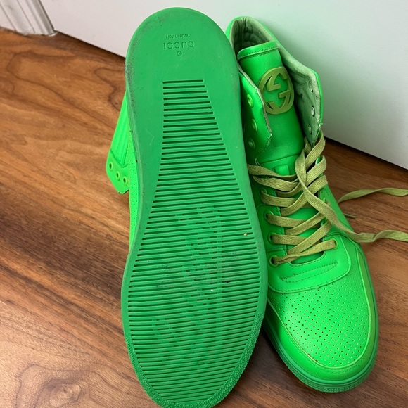 Neon green Gucci high top sneakers lace up - Picture 4 of 6
